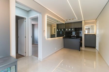 Sala de apartamento para alugar com 2 quartos, 55m² em Vila Santa Maria, Poá