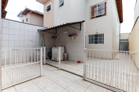 Casa à venda com 120m², 2 quartos e 2 vagasQuintal