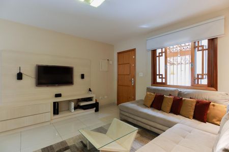 Sala de casa à venda com 2 quartos, 120m² em Jardim Rossin, São Paulo