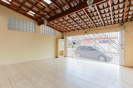 Casa à venda com 120m², 2 quartos e 2 vagasGaragem