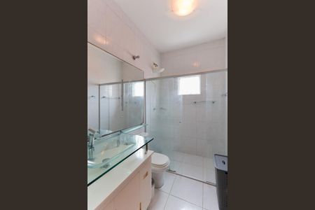 Casa à venda com 120m², 2 quartos e 2 vagasBanheiro