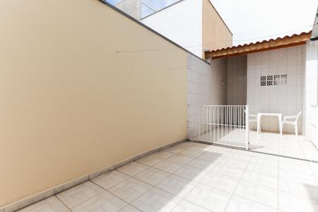 Casa à venda com 120m², 2 quartos e 2 vagasQuintal