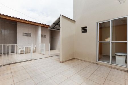 Casa à venda com 120m², 2 quartos e 2 vagasQuintal