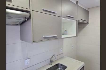 Apartamento para alugar com 55m², 2 quartos e 1 vagaCozinha 