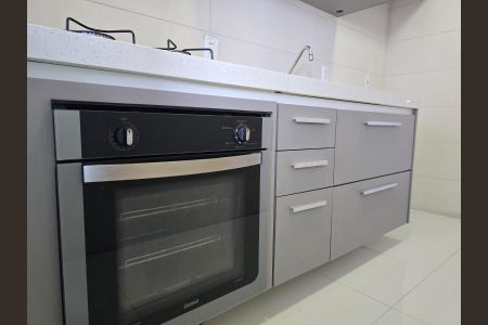 Apartamento para alugar com 55m², 2 quartos e 1 vagaCozinha 