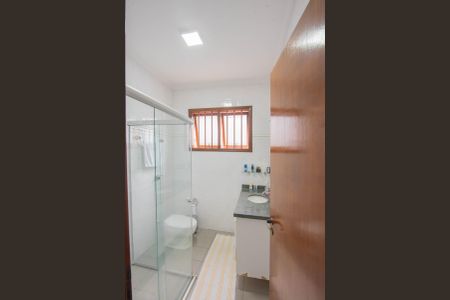 Casa à venda com 214m², 3 quartos e 5 vagasBanheiro da Suíte