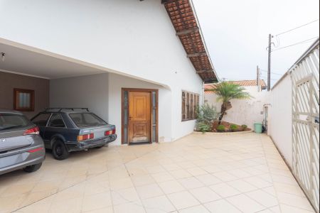 Casa à venda com 214m², 3 quartos e 5 vagasGaragem