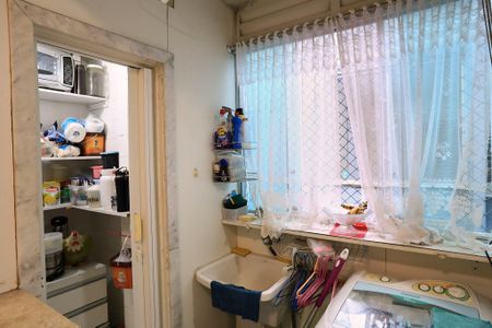 Apartamento para alugar com 110m², 3 quartos e 1 vagaÁrea de Serviço