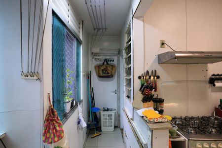 Apartamento para alugar com 110m², 3 quartos e 1 vagaÁrea de Serviço