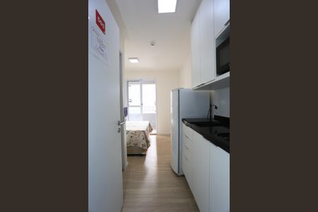 Cozinha de kitnet/studio para alugar com 1 quarto, 27m² em Vila Plana, São Paulo