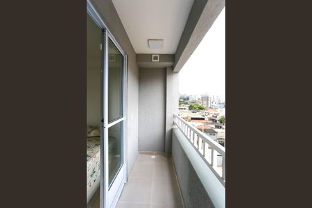 Varanda de kitnet/studio para alugar com 1 quarto, 27m² em Vila Plana, São Paulo