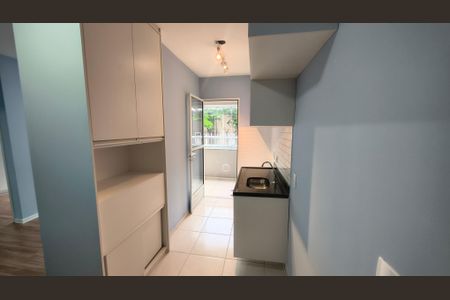 Apartamento para alugar com 42m², 2 quartos e 1 vaga Apartamento para alugar com 42m², 2 quartos e 1 vagaCozinha e Área de Serviço