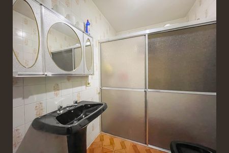 Banheiro de casa à venda com 4 quartos, 245m² em Veloso, Osasco