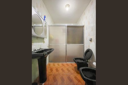 Casa à venda com 245m², 4 quartos e 6 vagasBanheiro