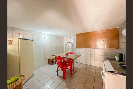 Casa à venda com 245m², 4 quartos e 6 vagasCozinha