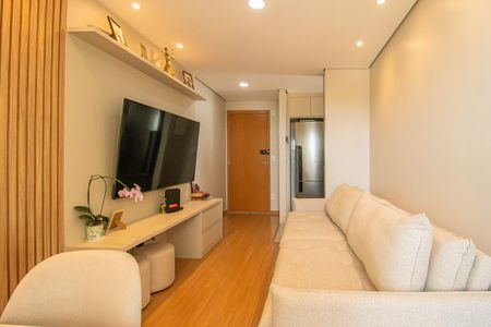 Sala de apartamento para alugar com 2 quartos, 48m² em Uberaba, Curitiba