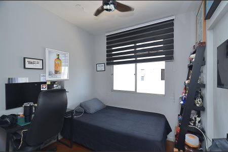 Apartamento à venda com 204m², 4 quartos e 3 vagasQuarto 2