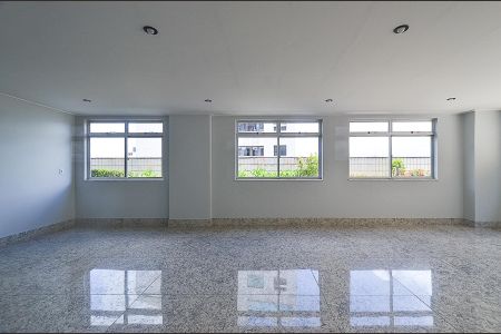Apartamento à venda com 204m², 4 quartos e 3 vagasÁrea comum - Salão de festas