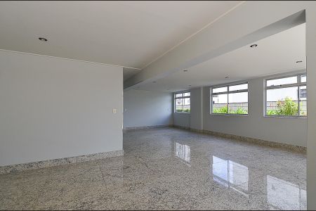 Apartamento à venda com 204m², 4 quartos e 3 vagasÁrea comum - Salão de festas