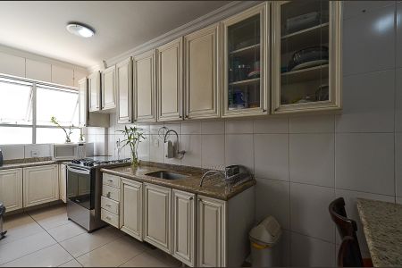 Apartamento à venda com 204m², 4 quartos e 3 vagasCozinha