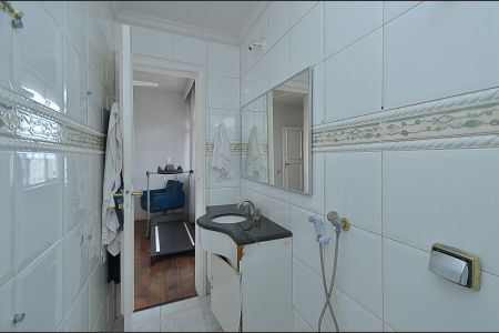 Apartamento à venda com 204m², 4 quartos e 3 vagasBanheiro Suíte 1