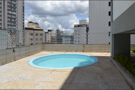 Apartamento à venda com 204m², 4 quartos e 3 vagasÁrea comum - Piscina