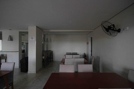 Apartamento à venda com 76m², 3 quartos e 2 vagas Apartamento à venda com 76m², 3 quartos e 2 vagasÁrea comum - Salão de festas