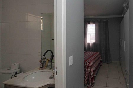 Apartamento à venda com 76m², 3 quartos e 2 vagas Apartamento à venda com 76m², 3 quartos e 2 vagasSuite