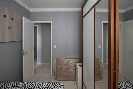 Apartamento à venda com 76m², 3 quartos e 2 vagas Apartamento à venda com 76m², 3 quartos e 2 vagasQuarto 02