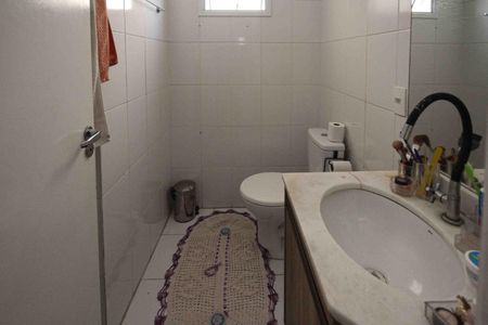 Apartamento à venda com 76m², 3 quartos e 2 vagas Apartamento à venda com 76m², 3 quartos e 2 vagasBanheiro da Suite