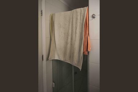 Apartamento à venda com 76m², 3 quartos e 2 vagas Apartamento à venda com 76m², 3 quartos e 2 vagasBanheiro da Suite