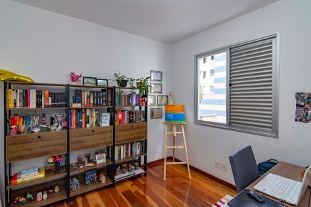 Apartamento à venda com 105m², 3 quartos e 2 vagasQuarto 3