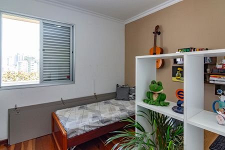 Apartamento à venda com 105m², 3 quartos e 2 vagasQuarto 2