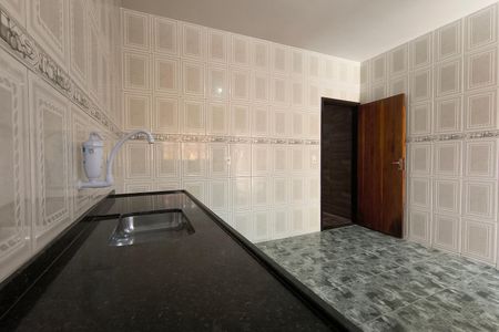Cozinha  de casa de condomínio para alugar com 2 quartos, 108m² em Taquara, Rio de Janeiro