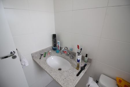 Apartamento à venda com 91m², 2 quartos e 2 vagasBanheiro da Suíte