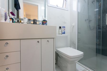 Apartamento à venda com 107m², 3 quartos e 2 vagasBanheiro da Suíte