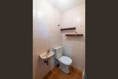 Apartamento à venda com 75m², 2 quartos e 2 vagasBanheiro de serviço