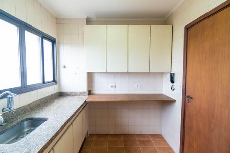 Apartamento à venda com 75m², 2 quartos e 2 vagasCozinha