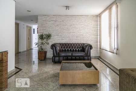 Apartamento à venda com 75m², 2 quartos e 2 vagasHall social