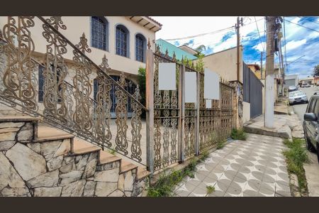 Casa à venda com 500m², 3 quartos e 6 vagasFachada