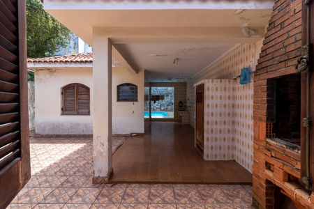 Casa à venda com 500m², 3 quartos e 6 vagasSuíte - Vista