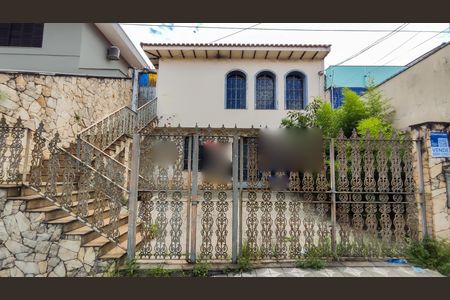 Casa à venda com 500m², 3 quartos e 6 vagasFachada