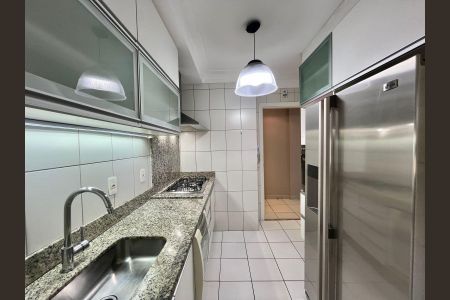 Apartamento para alugar com 75m², 2 quartos e 1 vagaCozinha