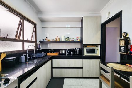 Apartamento à venda com 64m², 2 quartos e 1 vagaCozinha 