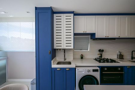 Apartamento à venda com 82m², 3 quartos e 1 vagaÁrea de Serviço 