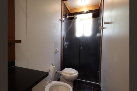 Casa à venda com 468m², 4 quartos e 2 vagasBanheiro da Suíte 3