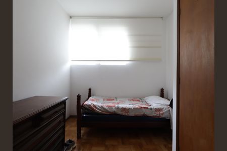 Casa à venda com 468m², 4 quartos e 2 vagasQuarto de Serviço