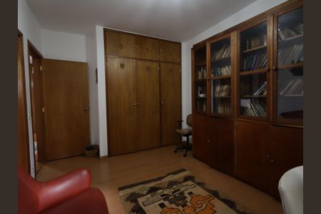 Casa à venda com 468m², 4 quartos e 2 vagasSuíte 4