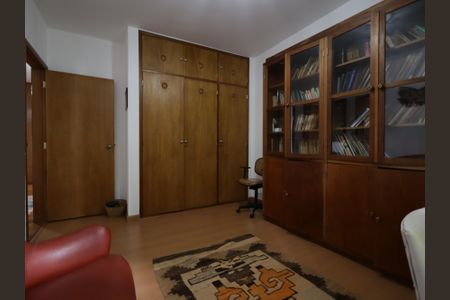 Casa à venda com 468m², 4 quartos e 2 vagasSuíte 4