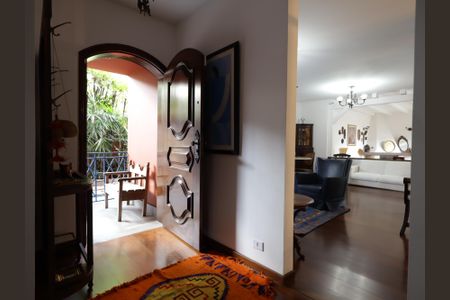 Casa à venda com 468m², 4 quartos e 2 vagasHall de entrada